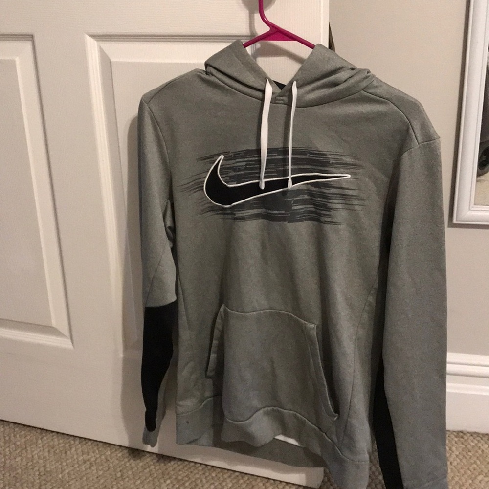 Nike Therma-Fit Sweatshirt